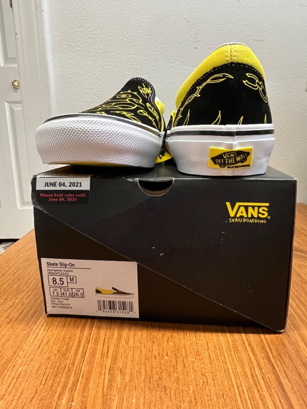 NWT Men's VANS "Off The Wall"  [Spongebob Gigliotti]  Skateboard Slip-ons 8.5 - Picture 11 of 16